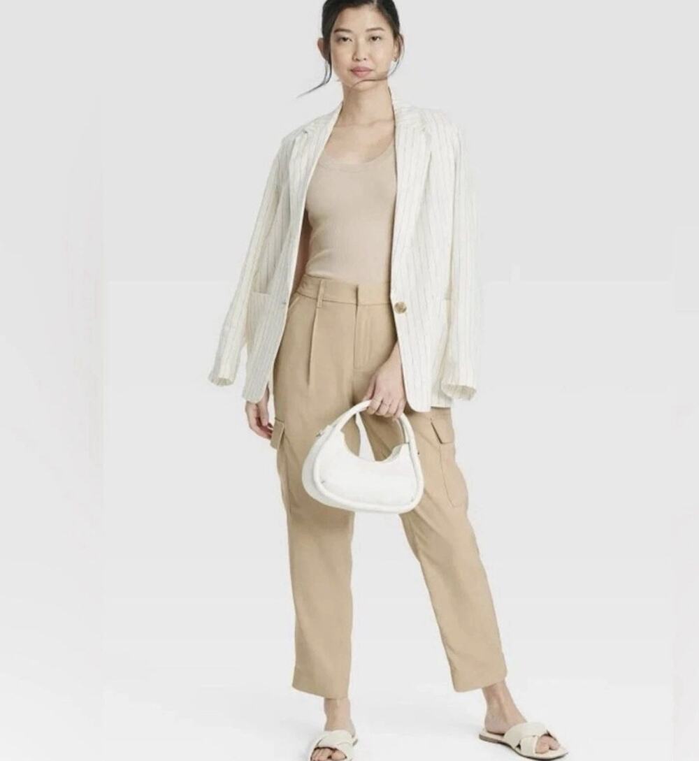 A New Day Tapered Ankle Cargo Pants Tan Women's 10 Nwot